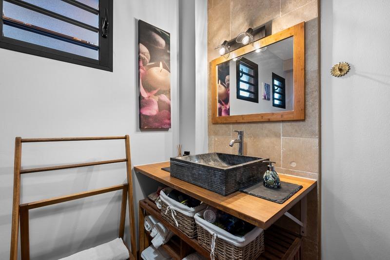 Maison - 230 m² - 11 pièces