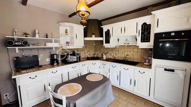 Propriété - 100 m² - 5 pièces