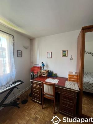 Chambre - 14 m² - 1 pièce