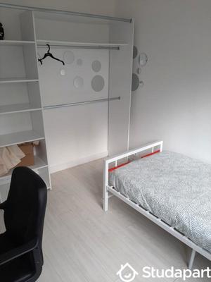 Chambre - 12 m² - 1 pièce