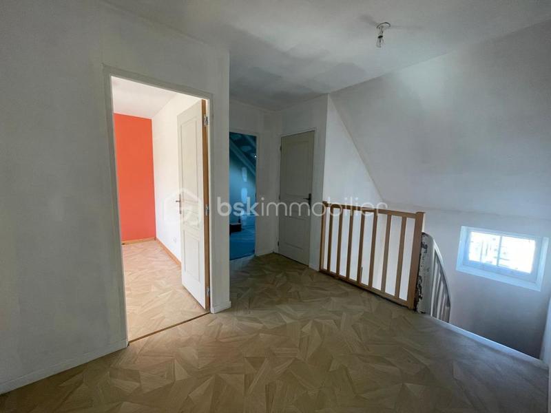 Maison - 177 m² - 7 pièces