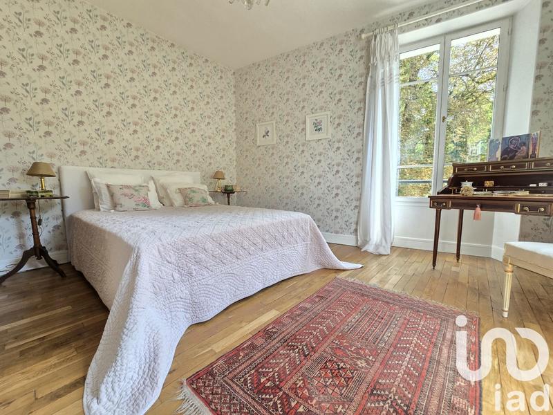 Maison - 196 m² - 7 pièces