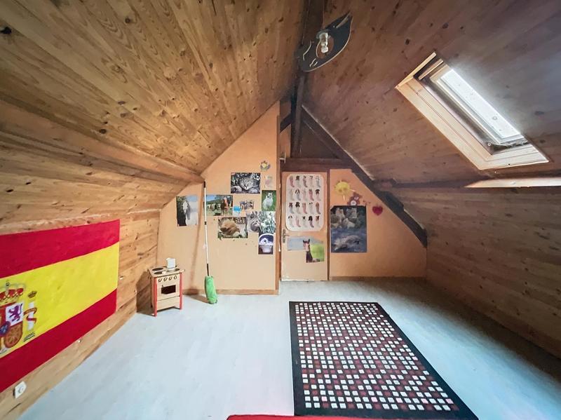 Maison - 97 m² - 5 pièces