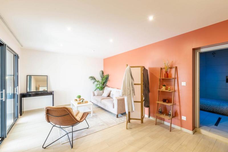 Maison - 226 m² - 6 pièces