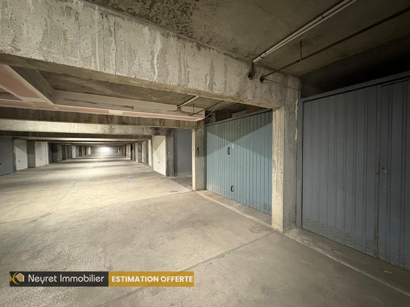 Parking / Garage - 20 m²