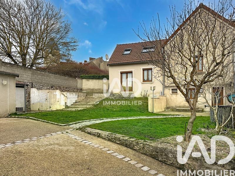 Maison - 122 m² - 5 pièces