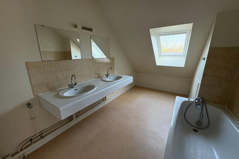 Maison - 106 m² - 6 pièces