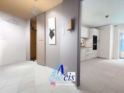 Appartement - 90 m² - 4 pièces