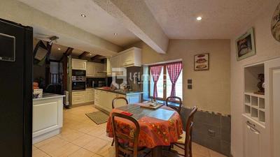 Maison - 175 m² - 8 pièces