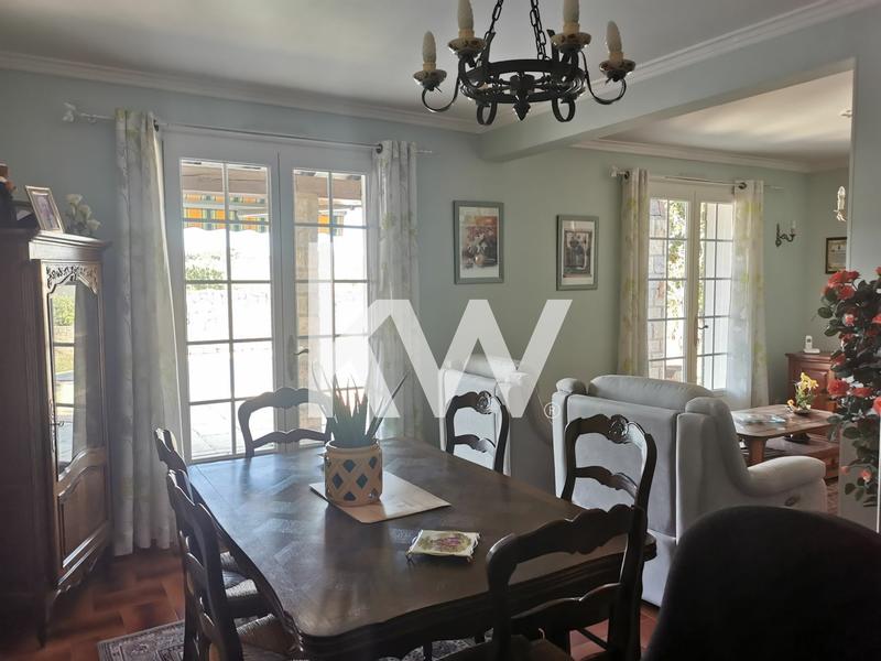 Maison - 98 m² - 5 pièces