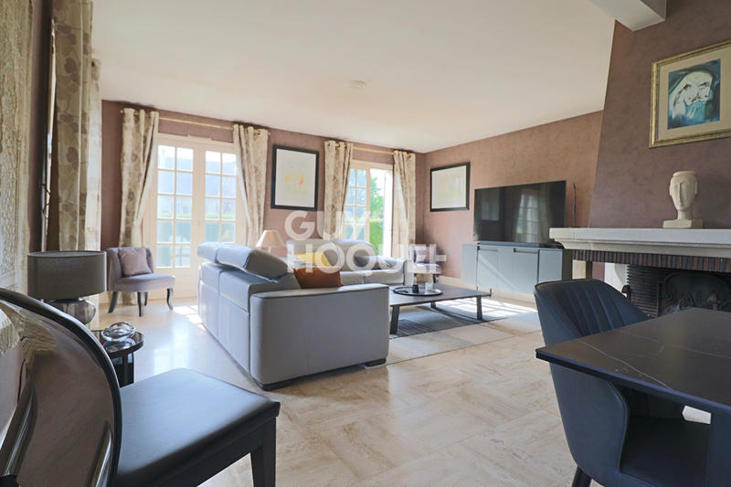 Maison - 188 m² - 6 pièces