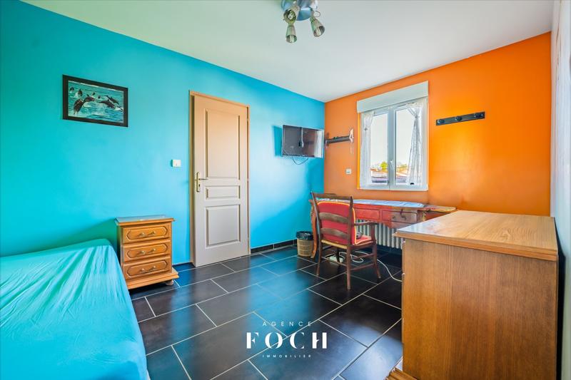 Maison - 290 m² - 8 pièces