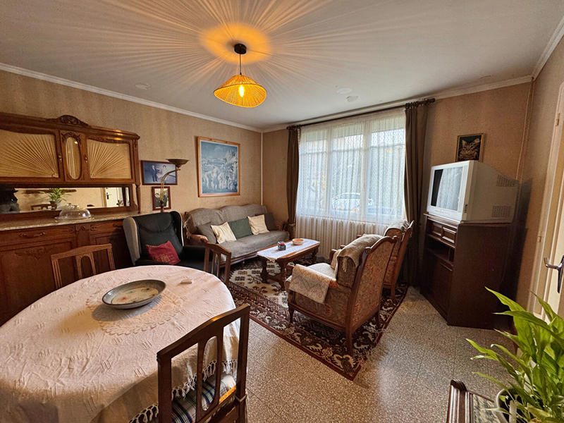 Maison - 70 m² - 5 pièces