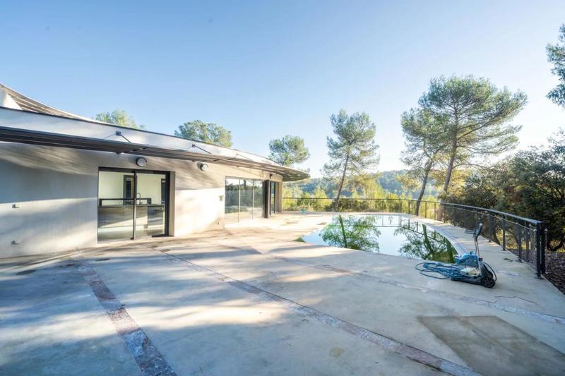 Maison d'architecte - 440 m² - 9 pièces