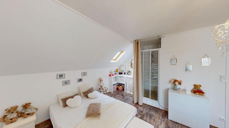 Maison - 85 m² - 4 pièces