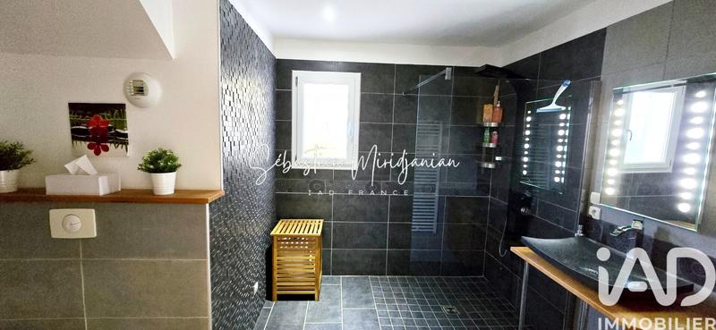 Maison - 111 m² - 5 pièces