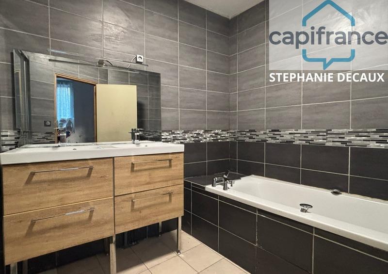 Maison - 185 m² - 8 pièces