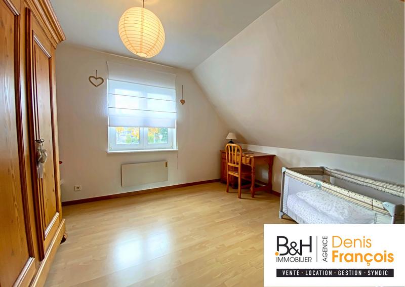 Maison traditionnelle - 182 m² - 7 pièces