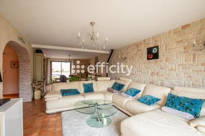 Maison - 190 m² - 7 pièces