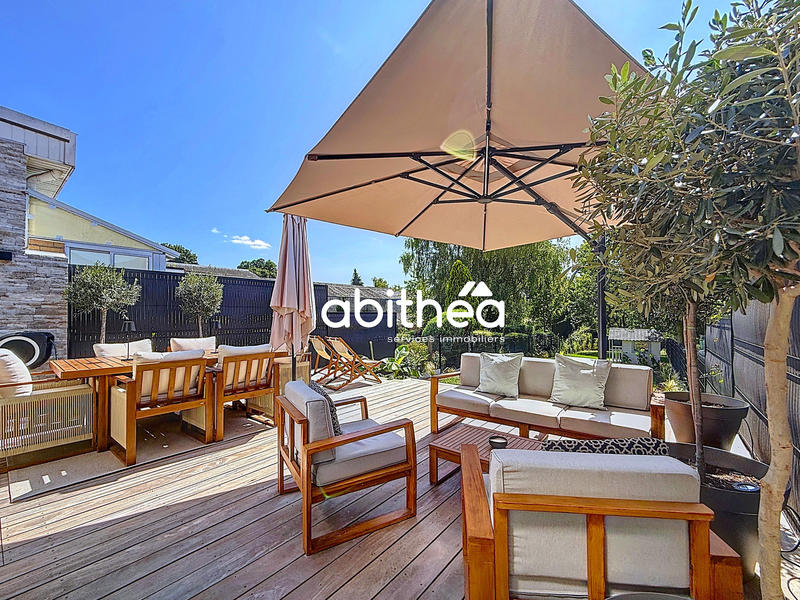 Maison - 169 m² - 7 pièces