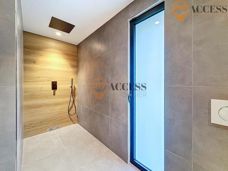 Maison - 177 m² - 7 pièces