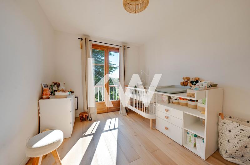 Appartement - 75 m² - 4 pièces