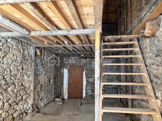 Grange - 137 m² - 4 pièces