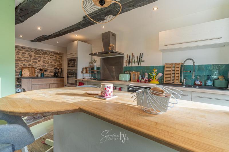 Maison - 160 m² - 6 pièces