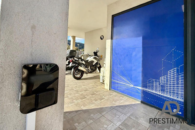 Bureau - 70 m² - 3 pièces