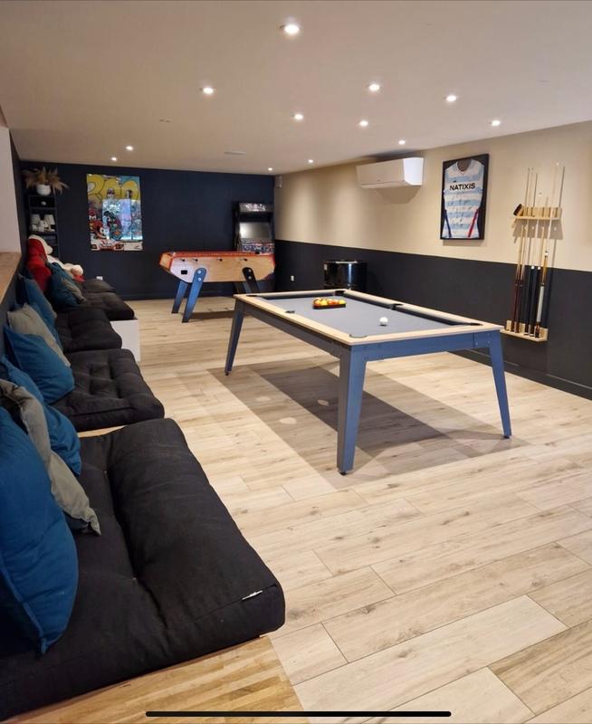 Maison - 336 m² - 9 pièces