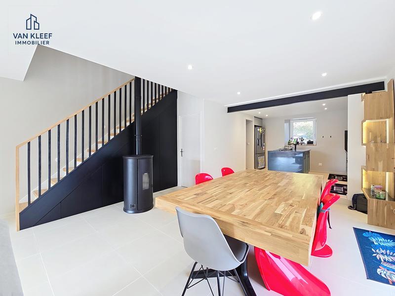 Immeuble - 258 m² - 9 pièces