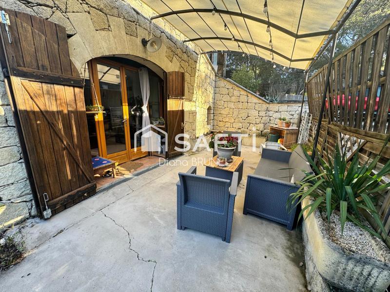 Maison - 225 m² - 8 pièces