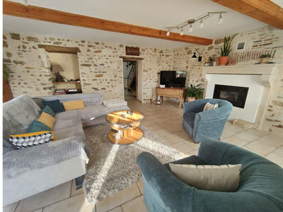 Maison - 205 m² - 6 pièces