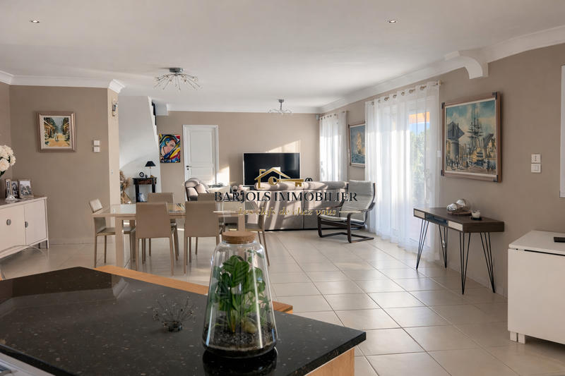 Villa - 175 m² - 6 pièces