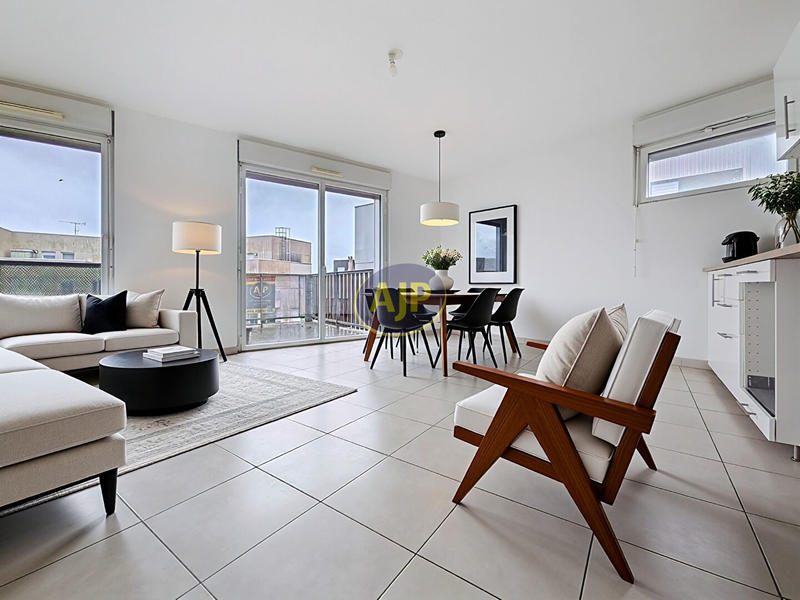 Appartement - 67 m² - 3 pièces