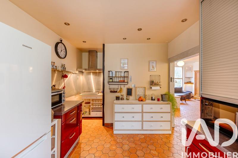 Maison - 198 m² - 8 pièces