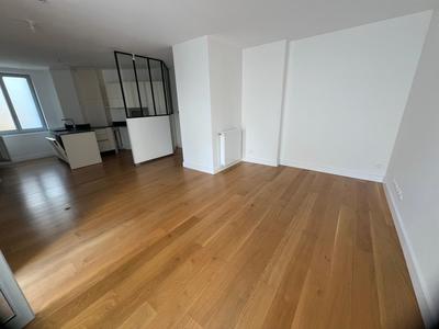 Appartement - 97 m² - 4 pièces