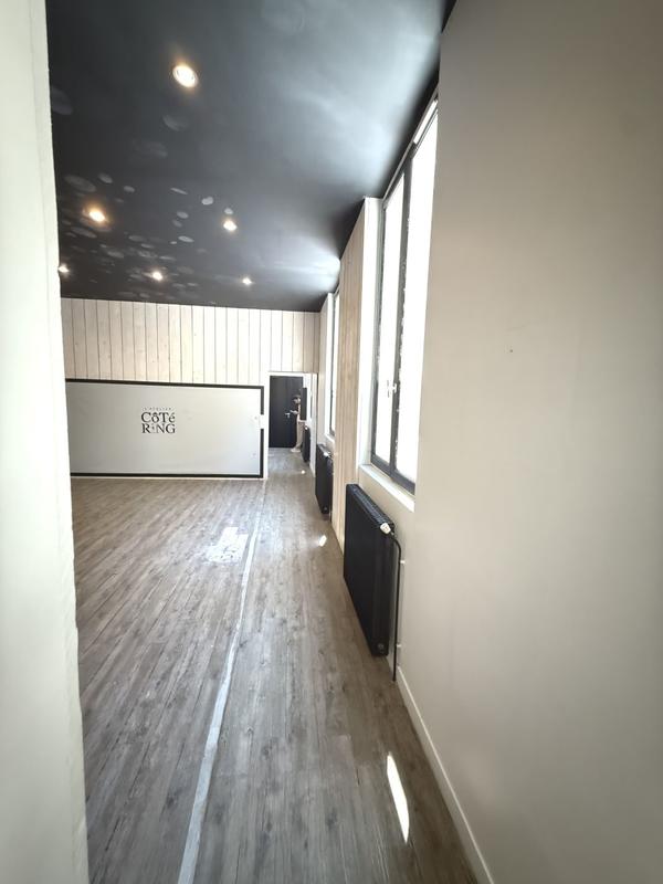 Bureau - 75 m² - 3 pièces