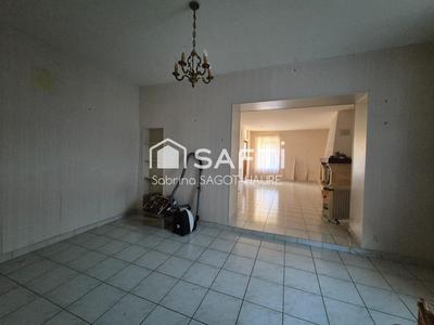 Maison - 90 m² - 4 pièces