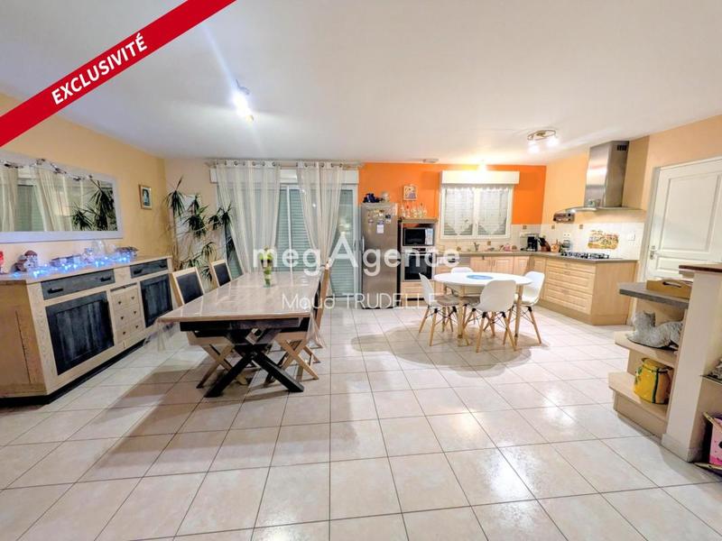 Maison - 110 m² - 4 pièces