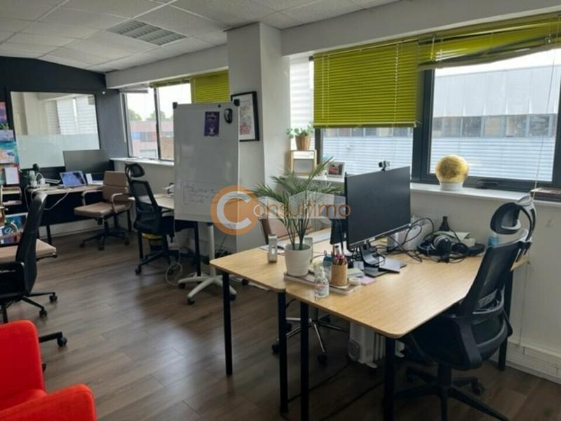 Local d'activité / Entrepôt - 826 m²