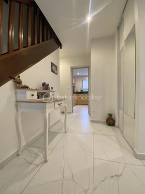 Pavillon - 110 m² - 6 pièces