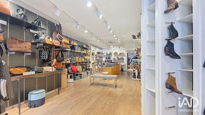 Local commercial - 135 m²