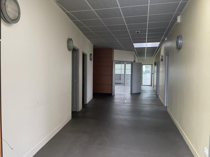 Local commercial - 468 m²