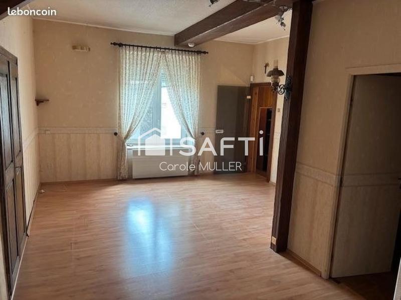 Maison - 280 m² - 10 pièces