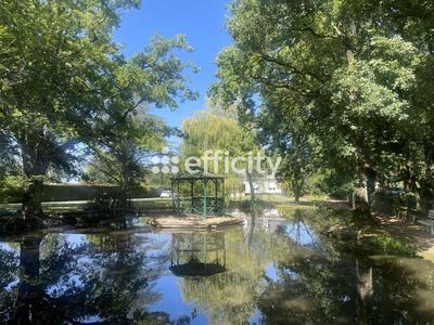 Maison - 180 m² - 7 pièces