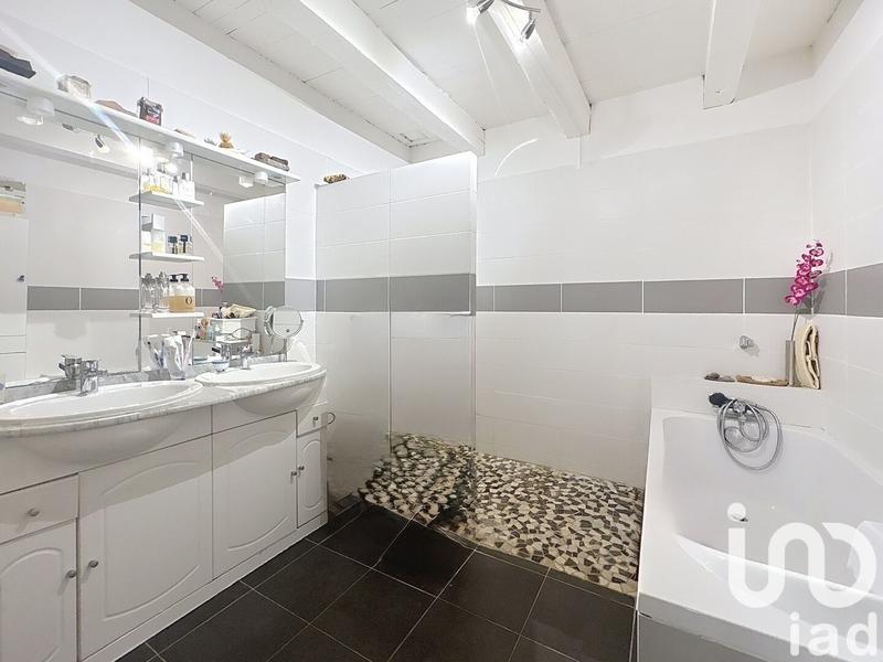 Maison - 195 m² - 5 pièces