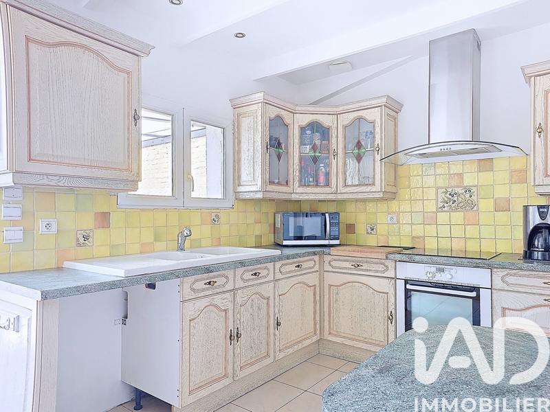 Maison - 80 m² - 5 pièces