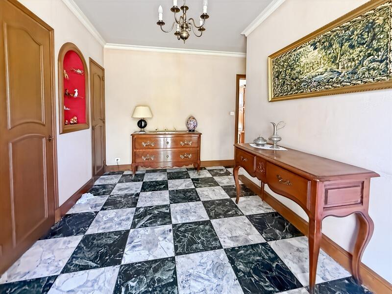 Maison - 163 m² - 5 pièces