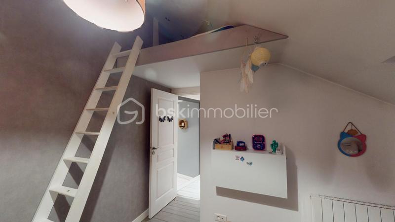 Maison - 121 m² - 5 pièces